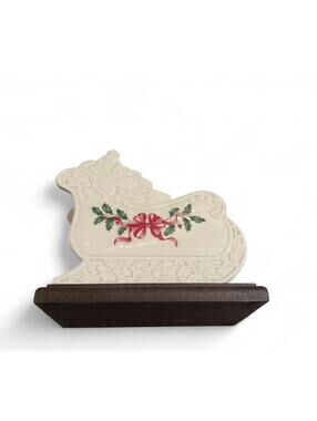 Lenox Ceramic Christmas Sleigh Napkin Holder With Holly & Berry Center Piece USA